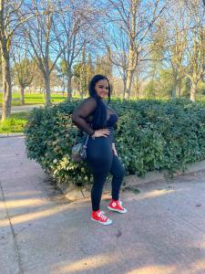 613829254: Chica busca chico en Mallorca