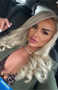 Chica busca chico en Málaga: Chica busca chico