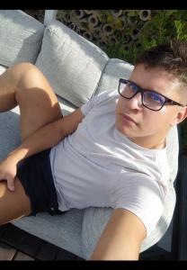Chico busca chica en Málaga: 