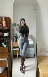 633725791: Chica busca chico en Barcelona