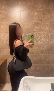Chica busca chico en Ibiza: Chica busca chico