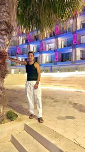 Chico busca chica en Cádiz: 