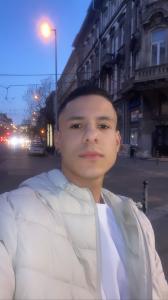 Chico busca chica en Pontevedra: 