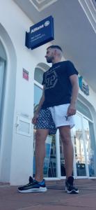 Chico busca chica en Málaga: 