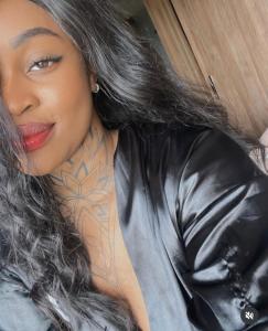Chica busca chico en Málaga: Chica busca chico