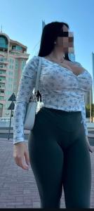 607747325: Chica busca chico en Sevilla