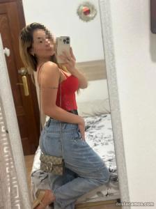 621340895: Chica busca chico en Madrid