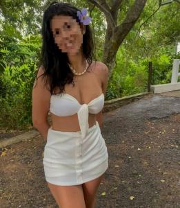 642770557: Chica busca chico en La Coruña