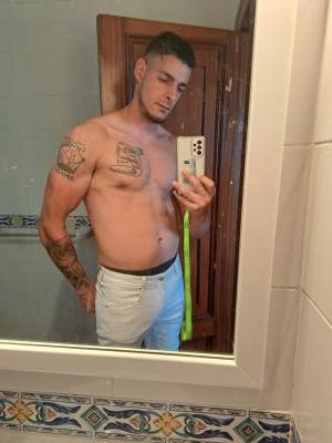 Chico busca chica en Almería: 