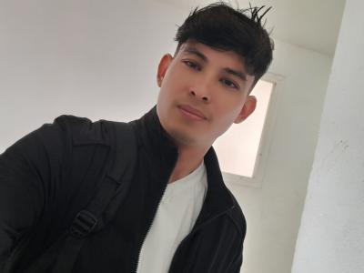 Chico busca chica en Valencia: 