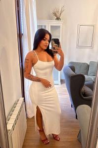 Chica busca chico en Ibiza: Chica busca chico