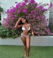 613955039: Chica busca chico en Barcelona
