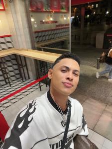 Chico busca chica en Alicante: 