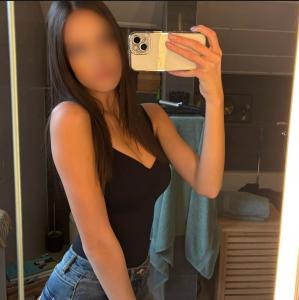 Chica busca chico en Madrid: Chica busca chico