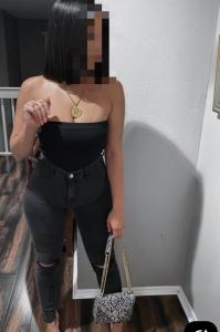 624588429: Chica busca chico en Barcelona