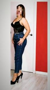 672588625: Chica busca chico en Madrid