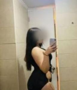 632057245: Chica busca chico en Málaga