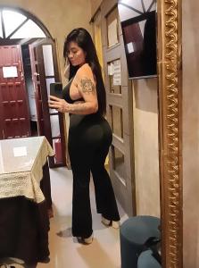 Chica busca chico en Sevilla: Chica busca chico