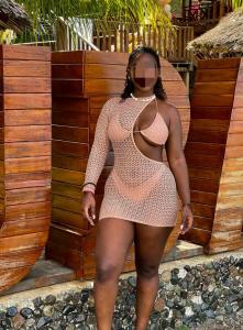 Chica busca chico en Alicante: Chica busca chico