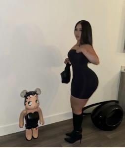 Chica busca chico en Madrid: Chica busca chico