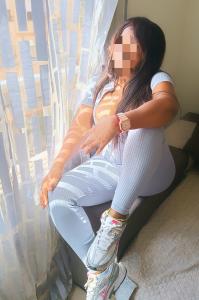 661547935: Chica busca chico en Murcia