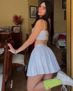632575276: Chica busca chico en La Coruña