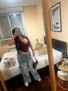 Chica busca chico en Cantabria: Chica busca chico