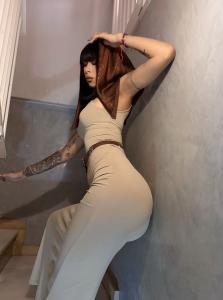 Chica busca chico en Granada: Chica busca chico