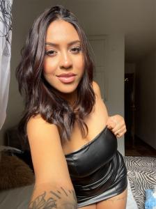 Chica busca chico en Alicante: Chica busca chico