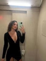 631347428: Chica busca chico en Málaga
