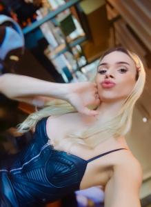 613932484: Travesti en Madrid