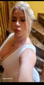 658548489: Chica busca chico en Barcelona