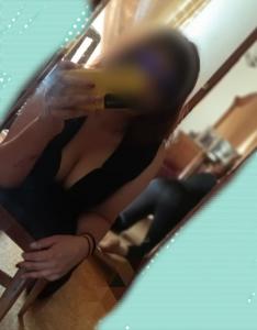 676257695: Chica busca chico en La Coruña